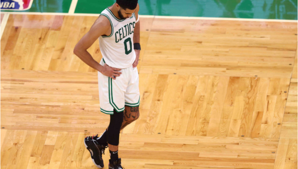 La primera final es muy difícil, los Celtics necesitan darle un abrazo a Tatum