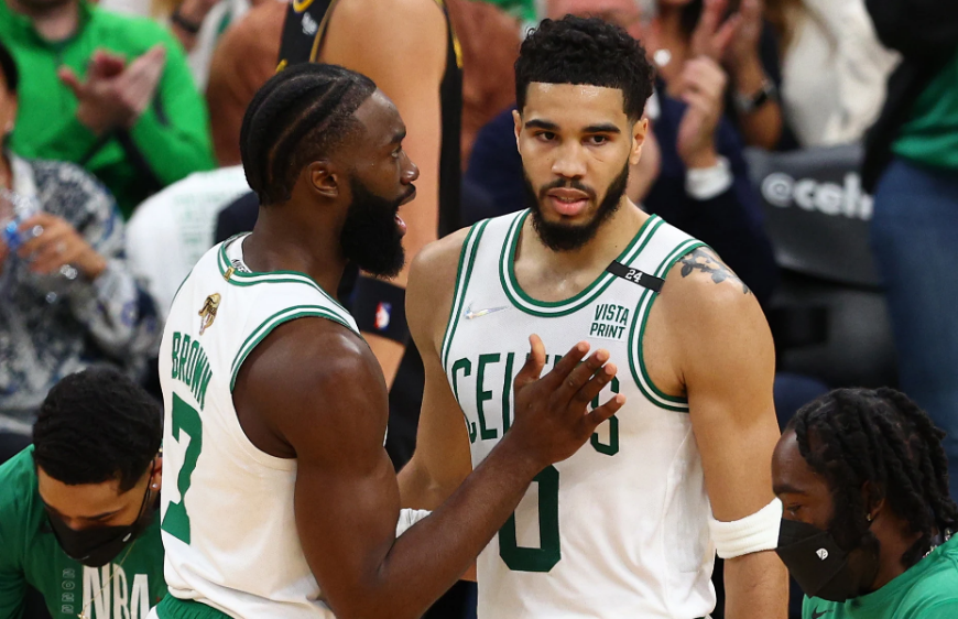 Jaylen Brown: Robin también quiere ponerse una capa