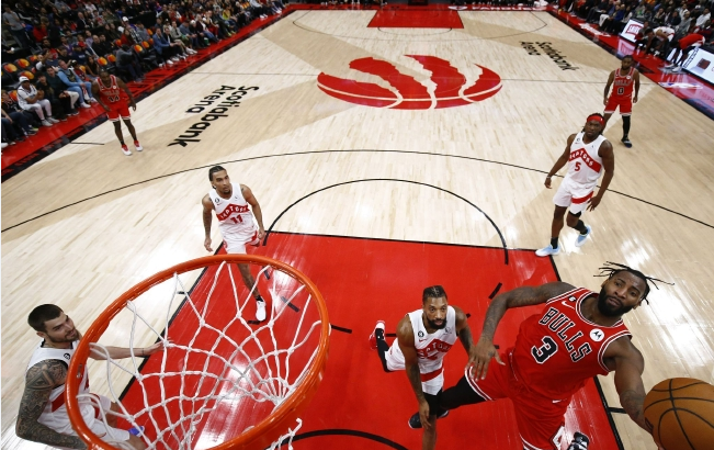 Toros revierten Raptors