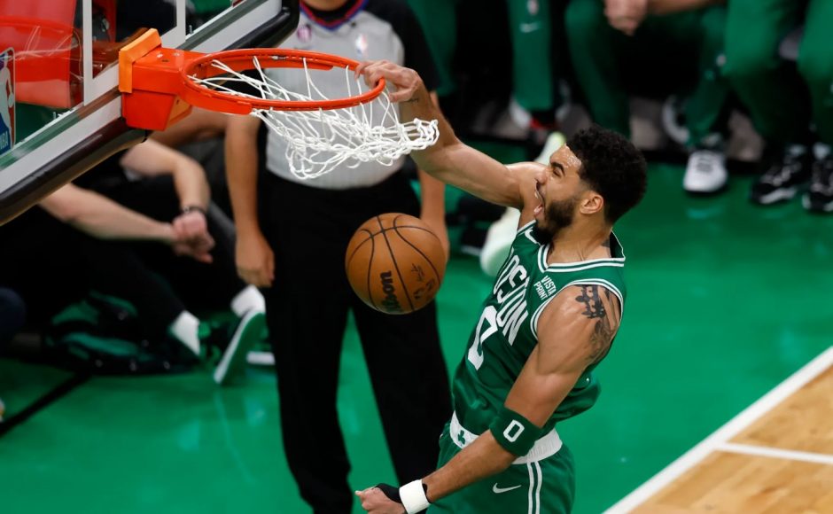 Los Celtics cambiaron el rumbo, Tatum jugó de manera constante