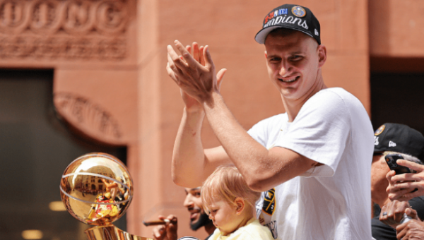 ¡Desfile de campeones de los Nuggets! Jokic imitó a James, Gordon fue elogiado, Titans hizo movimientos de Curry